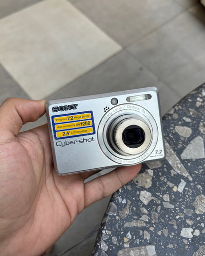 Sony Cyber-shot DSC-S730