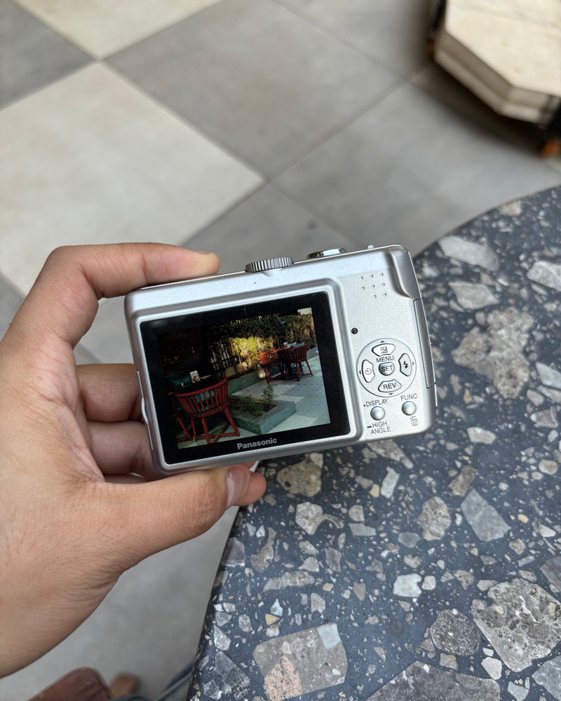 Panasonic Lumix DMC-LZ7