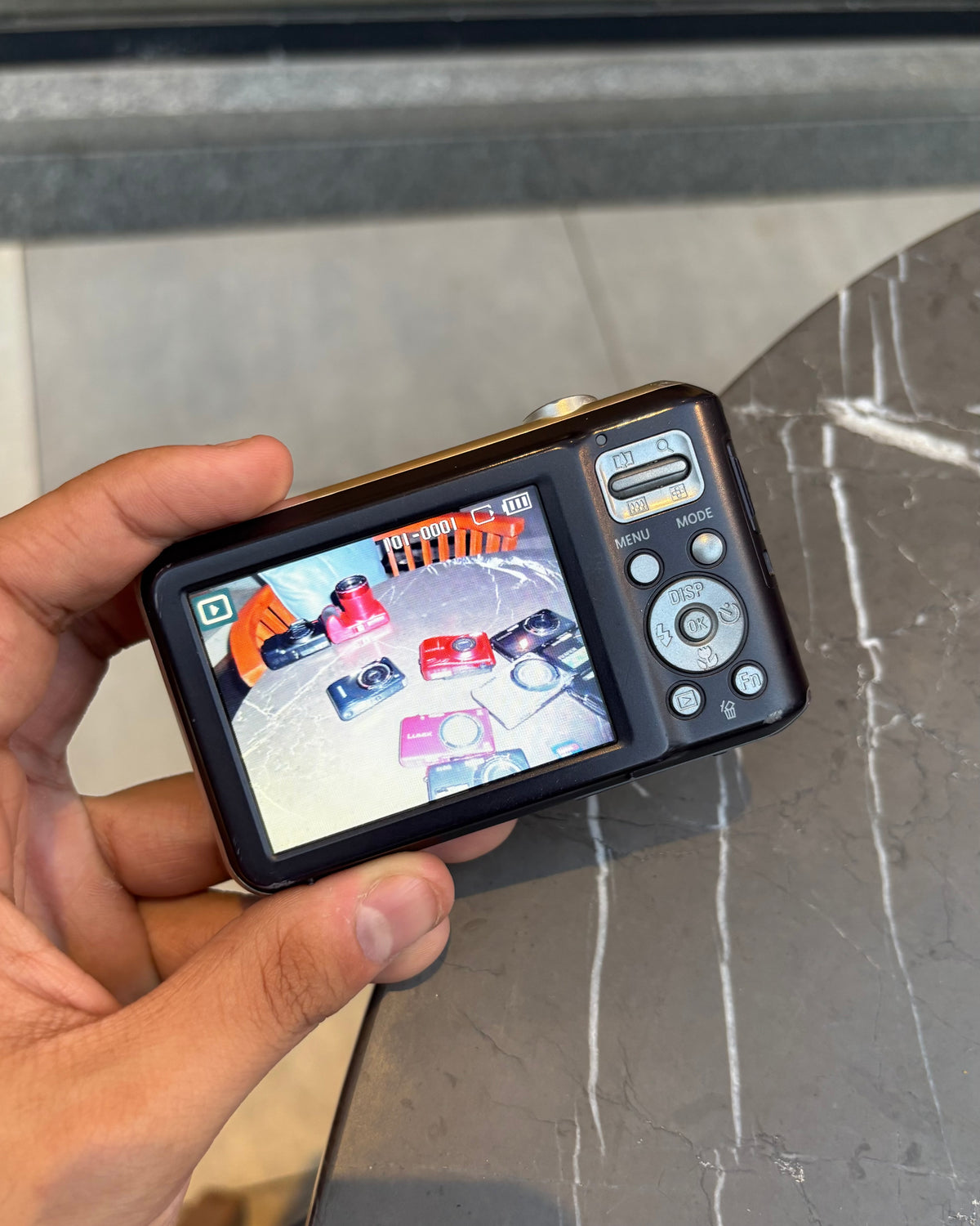 Samsung ES71 (with box)