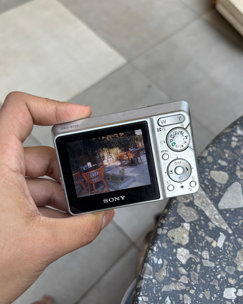 Sony Cyber-shot DSC-S730