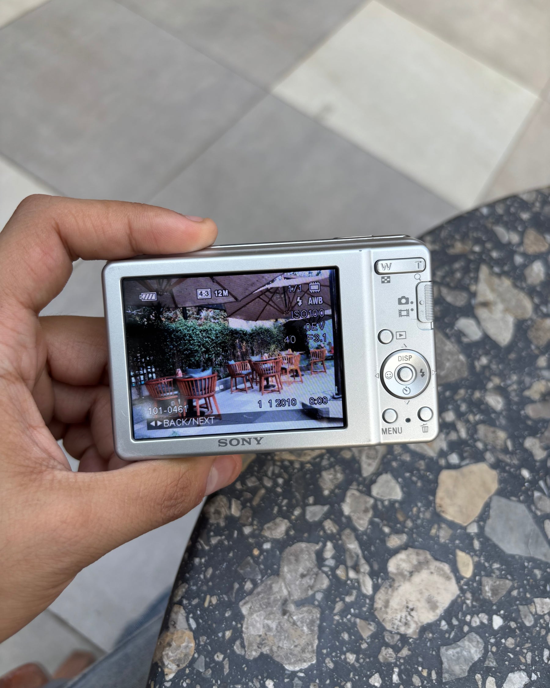 Sony Cyber-shot DSC-S2100