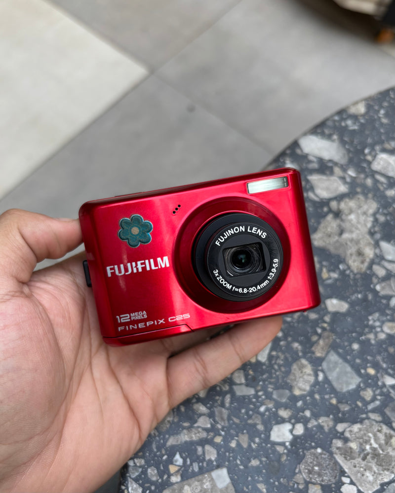 Fujifilm FinePix C25 (with box)