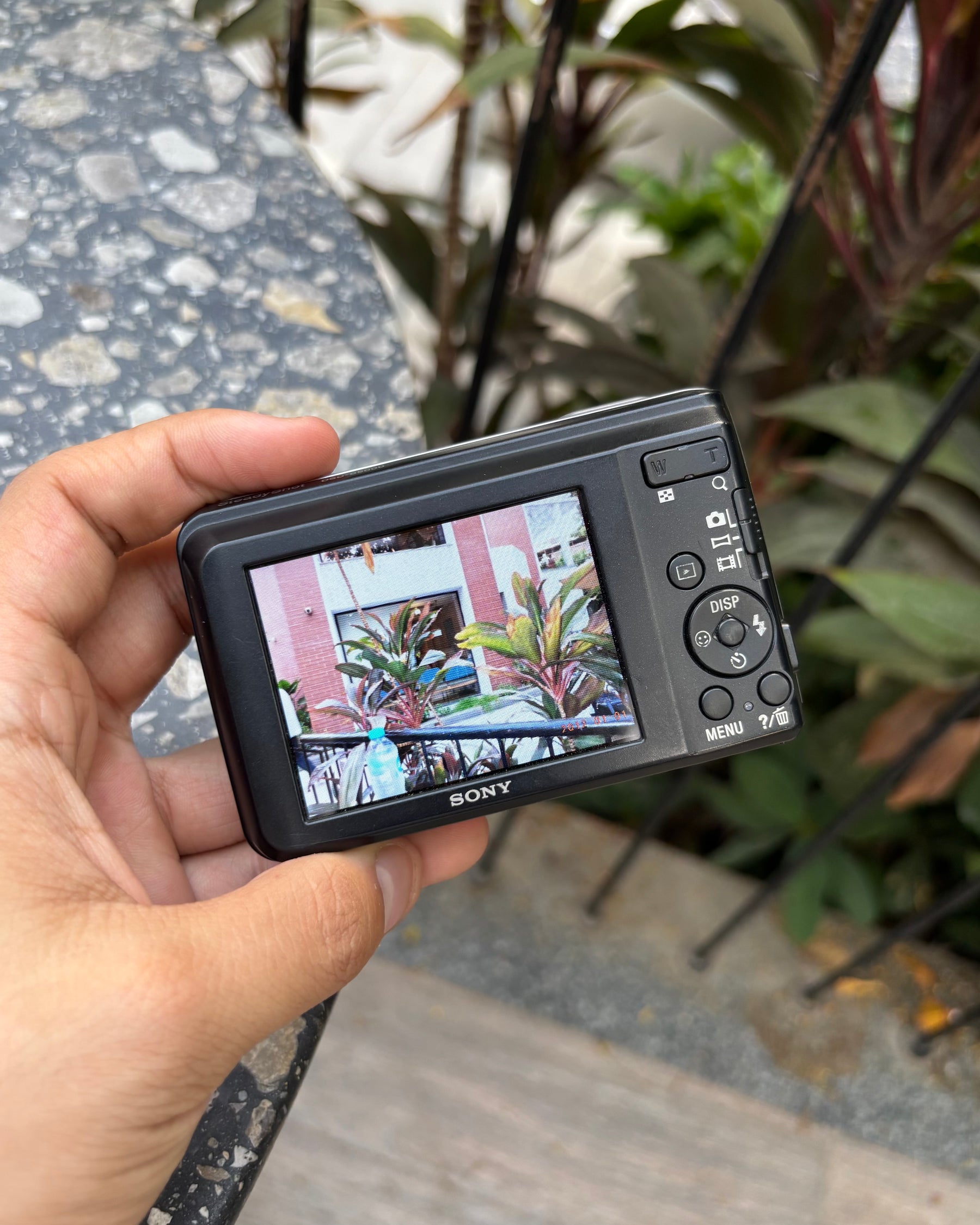 Sony Cyber-shot DSC-S5000