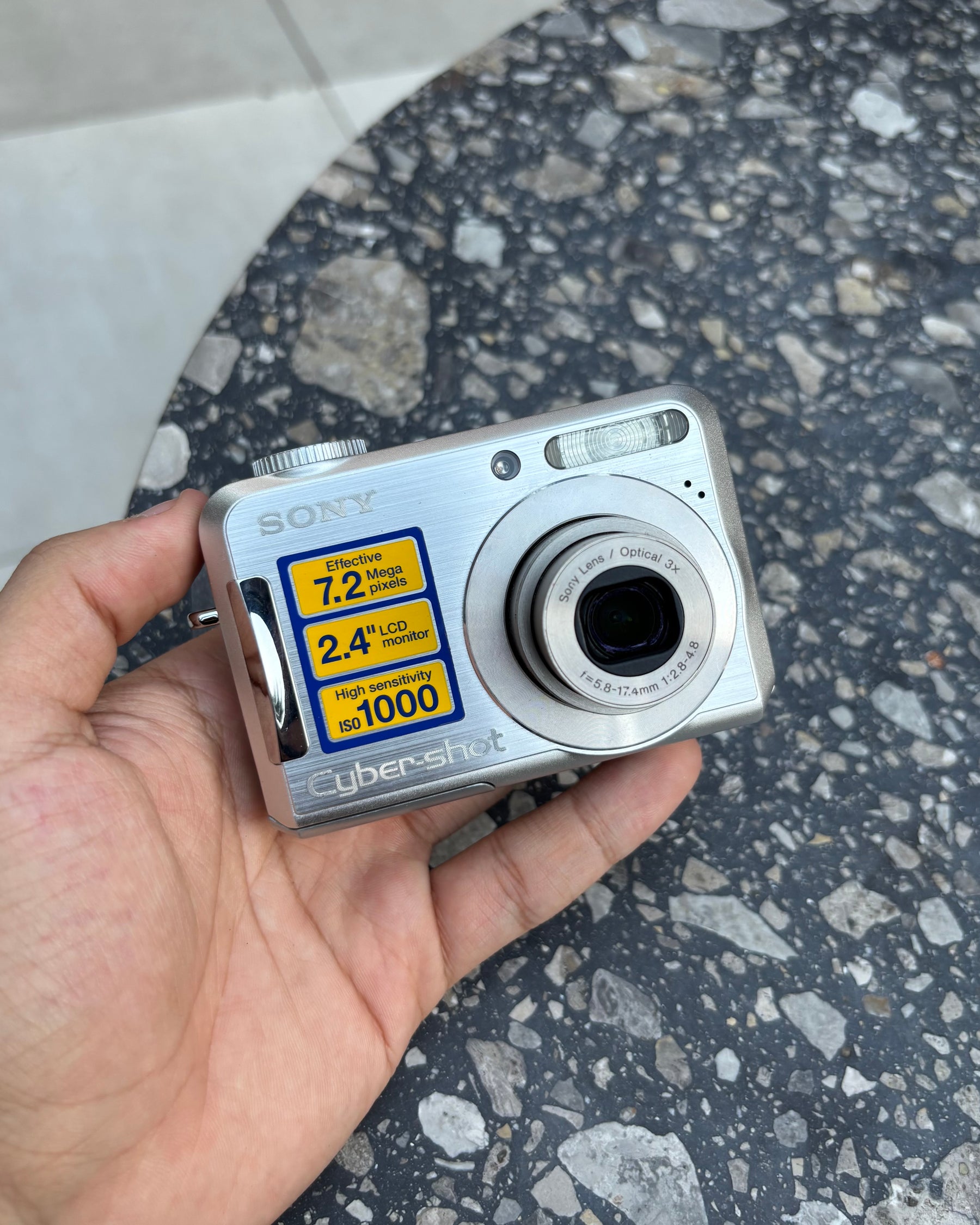 Sony Cyber-shot DSC-S700 (with box)