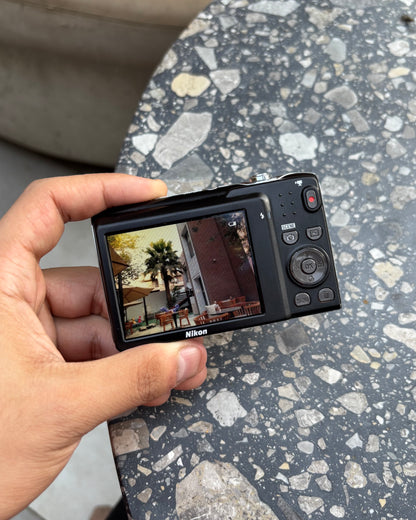 Nikon COOLPIX S3100 (with box)