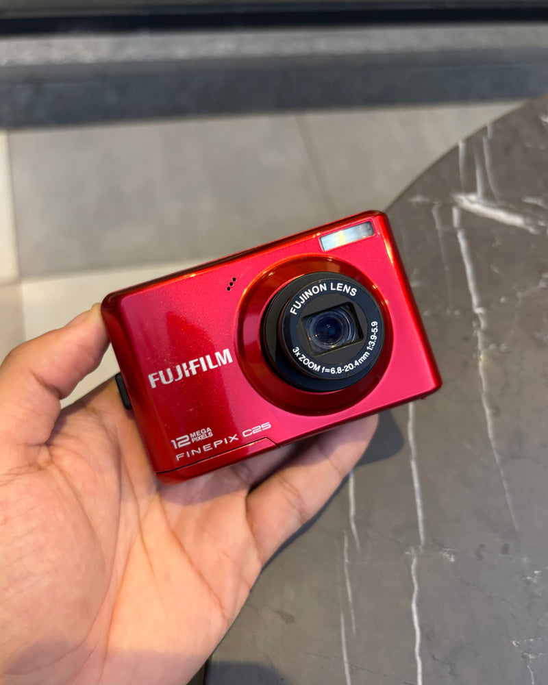 Fujifilm FinePix C25 (with box)