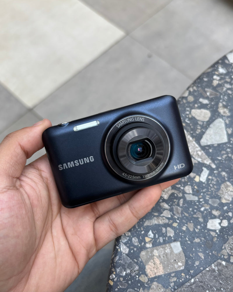 Samsung ES95 (with box)