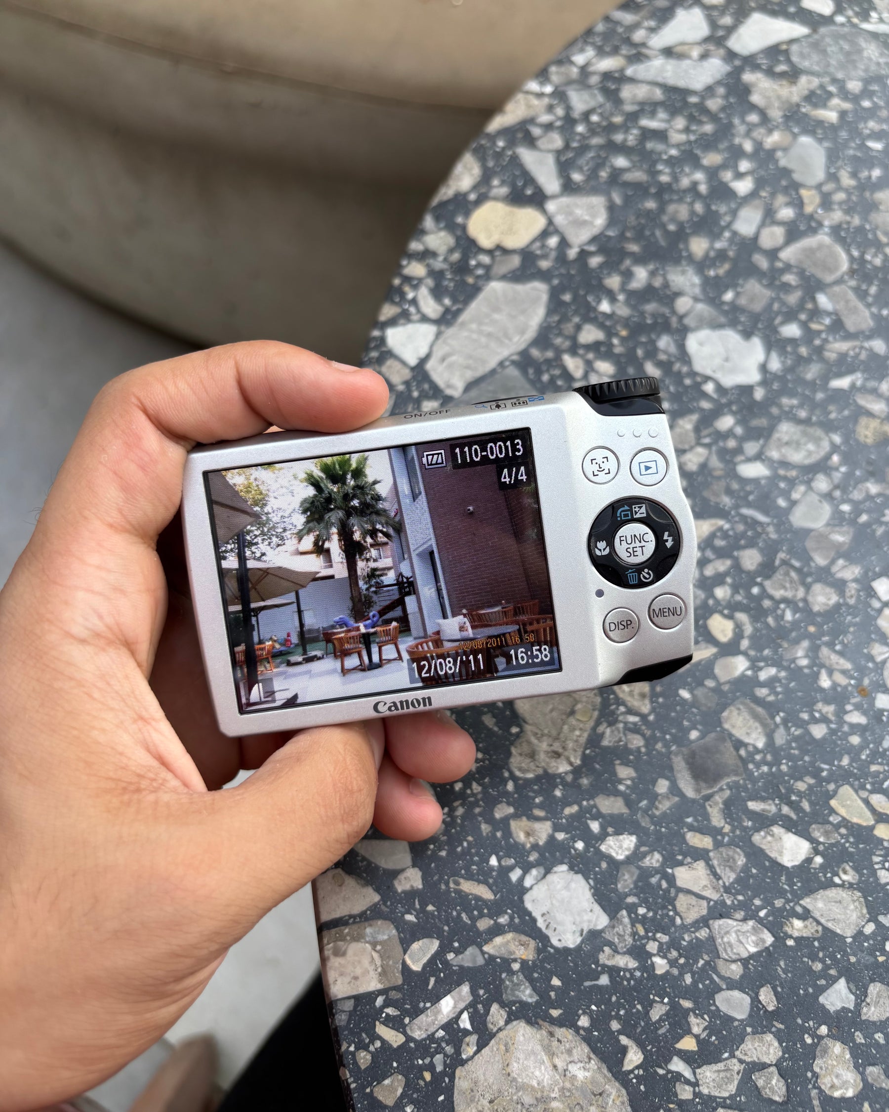 Canon PowerShot A3300 IS