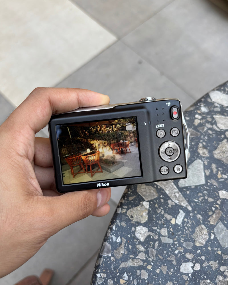 Nikon COOLPIX S3200