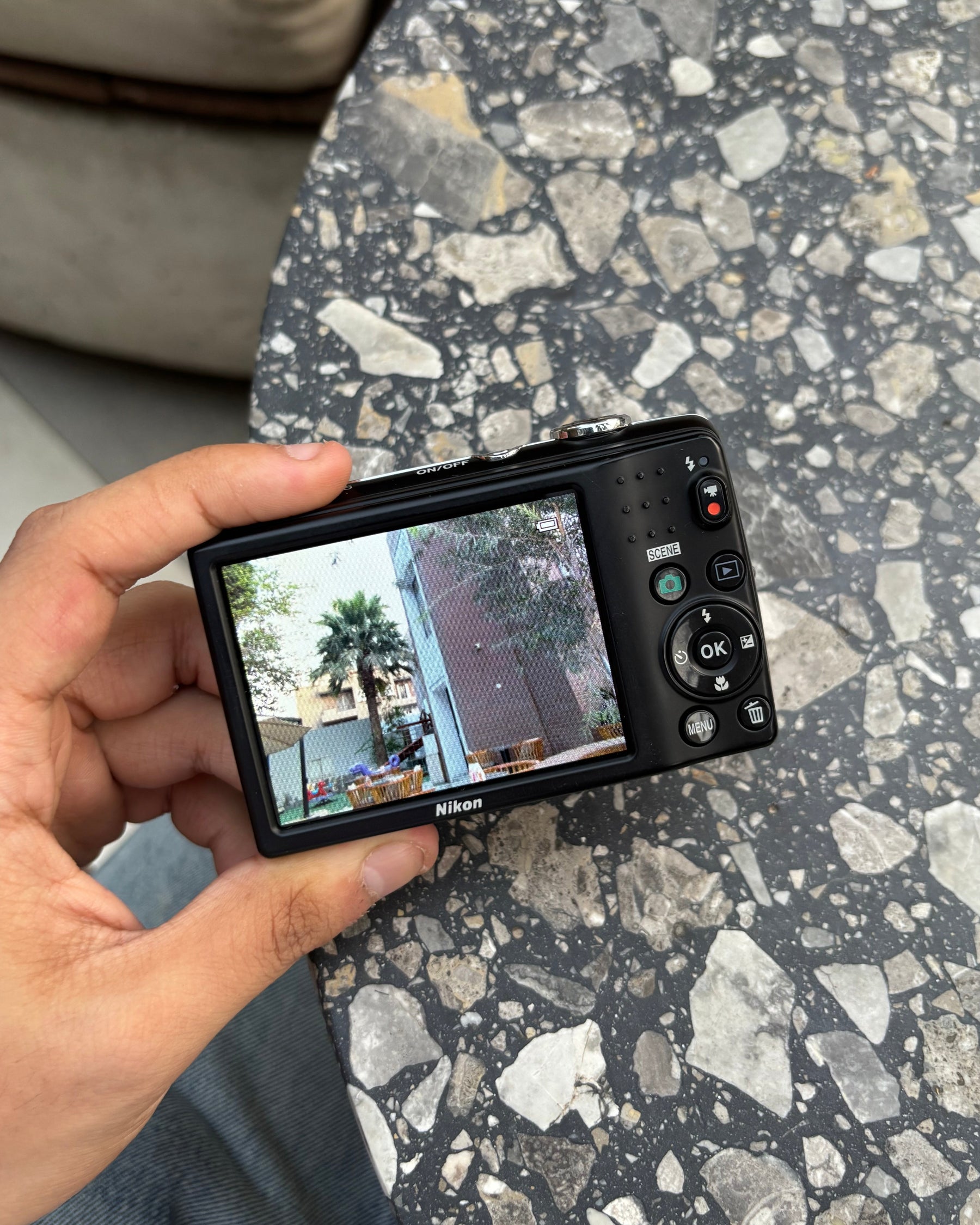 Nikon COOLPIX L26 (with box)