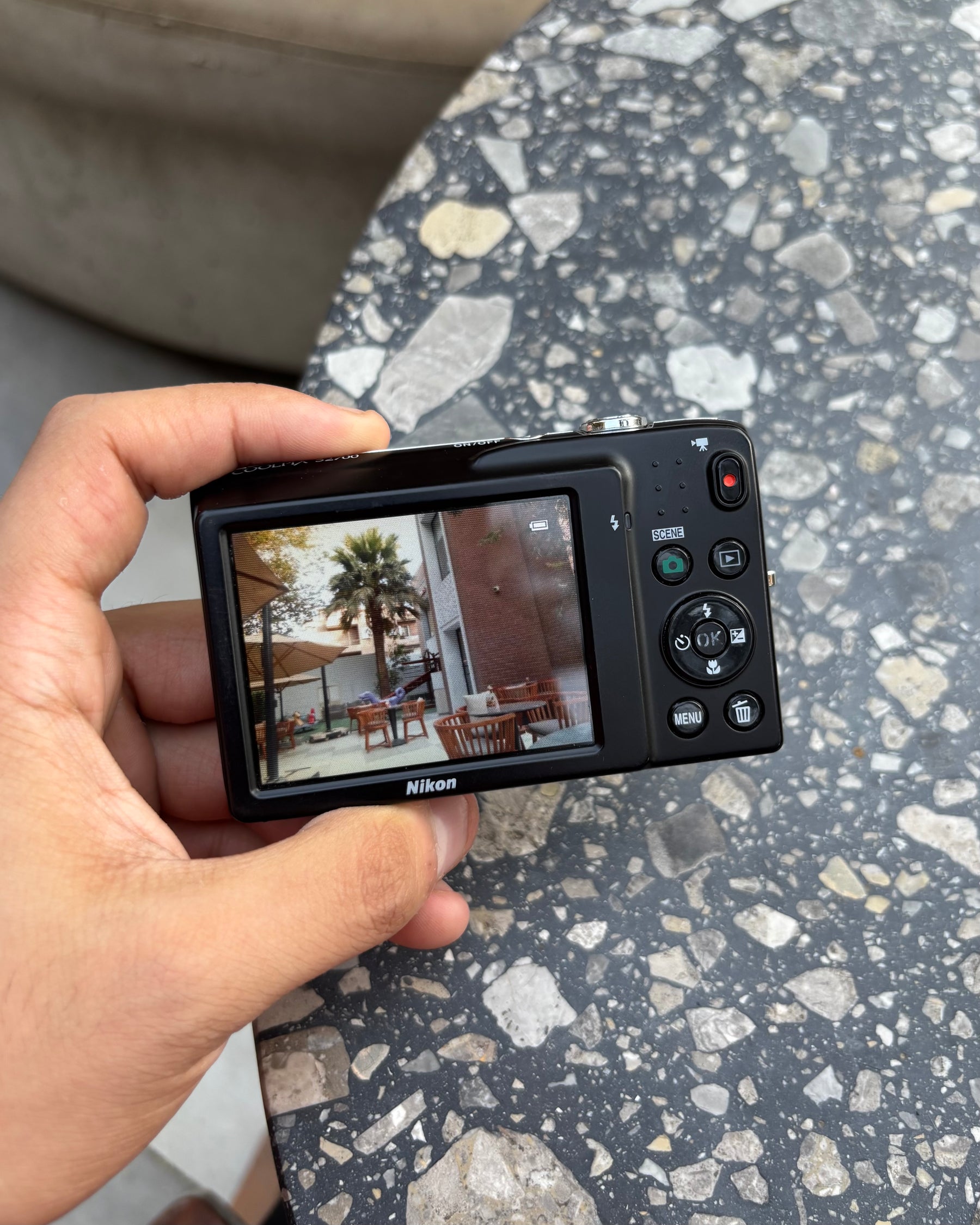Nikon COOLPIX S2700